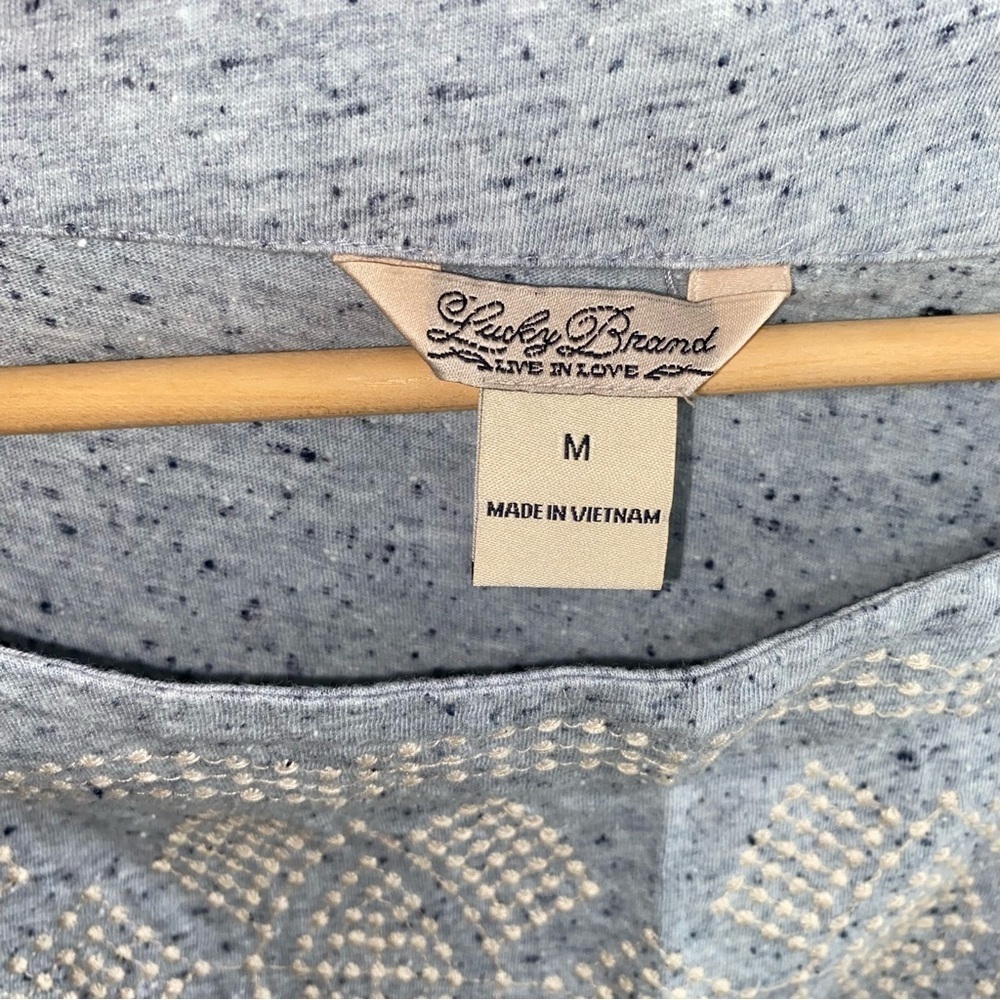 Lucky Brand Blue Embroidered Boho Knit Top Geometric 3/4 Sleeve Medium - Picture 4 of 4